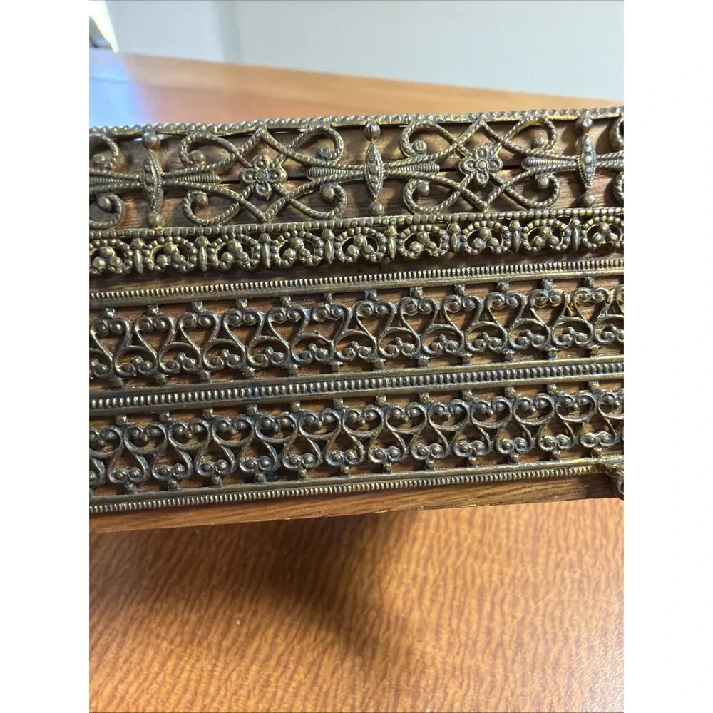 Vtg Ornate Filigree Trinket Or Jewelry Box With Fine Needlepoint Framed 4x2.5